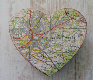Signpost Original Gifts - Heart shaped trinket box personalised with your choice of map location
