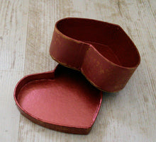 Signpost Original Gifts - Heart shaped trinket box with your choice of map location