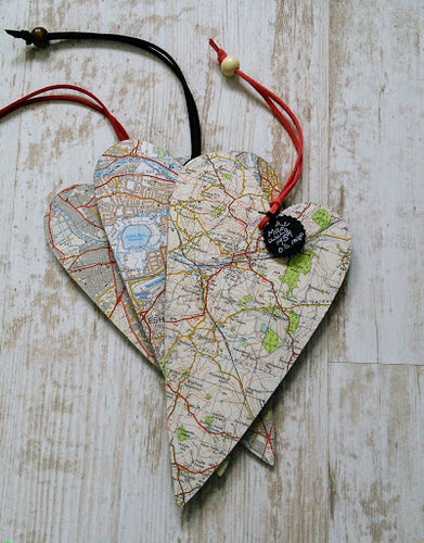 Signpost Original Gifts - Hanging hearts personalised with your choice of map location