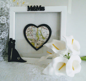 Box Frame Picture - Wedding heart/bride and groom