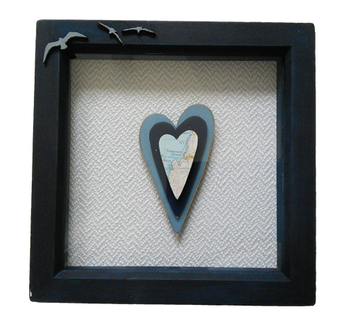 Box frame picture with map on 3 hearts