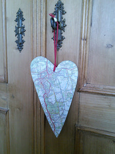 Signpost Original Gifts - Hanging heart with your chosen map location